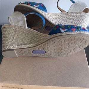 me too betty espadrille wedge sandal